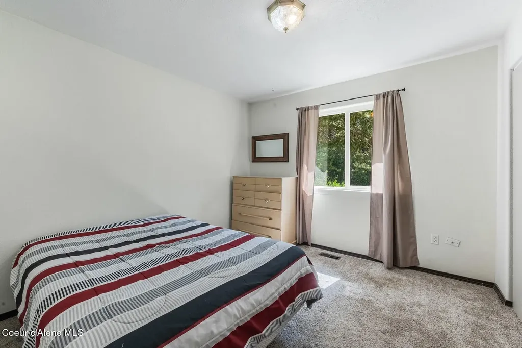 30670 N Meadow Street Athol ID 83801