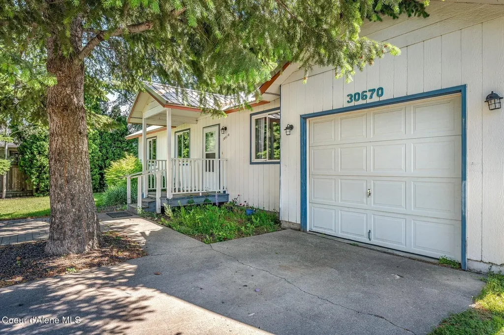 30670 N Meadow Street Athol ID 83801