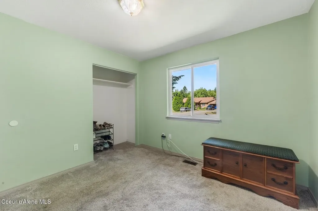 30670 N Meadow Street Athol ID 83801