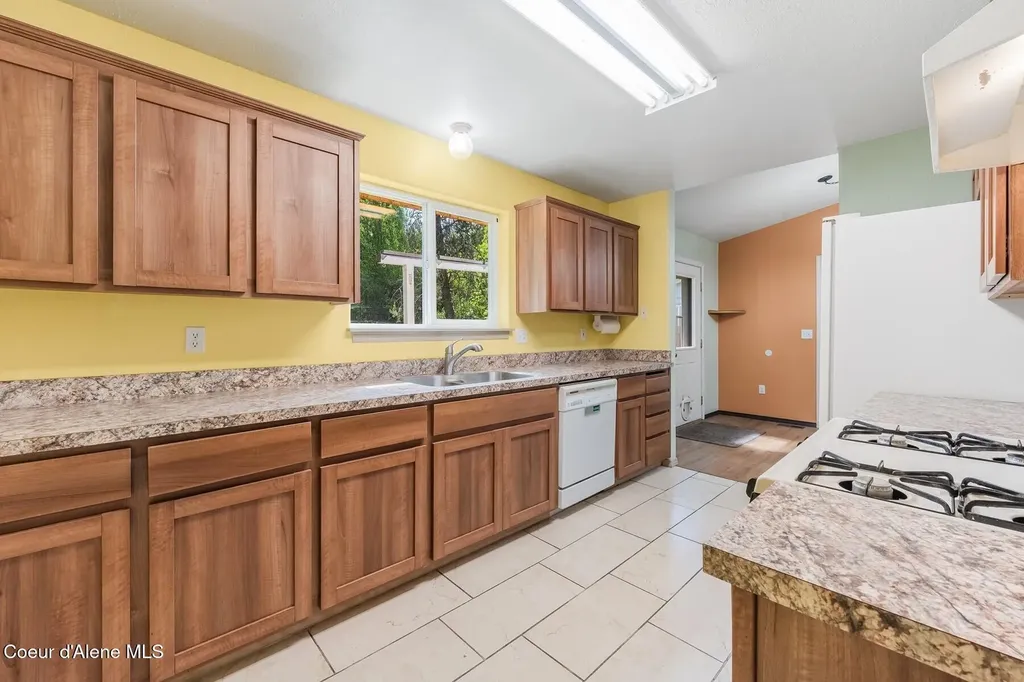 30670 N Meadow Street Athol ID 83801