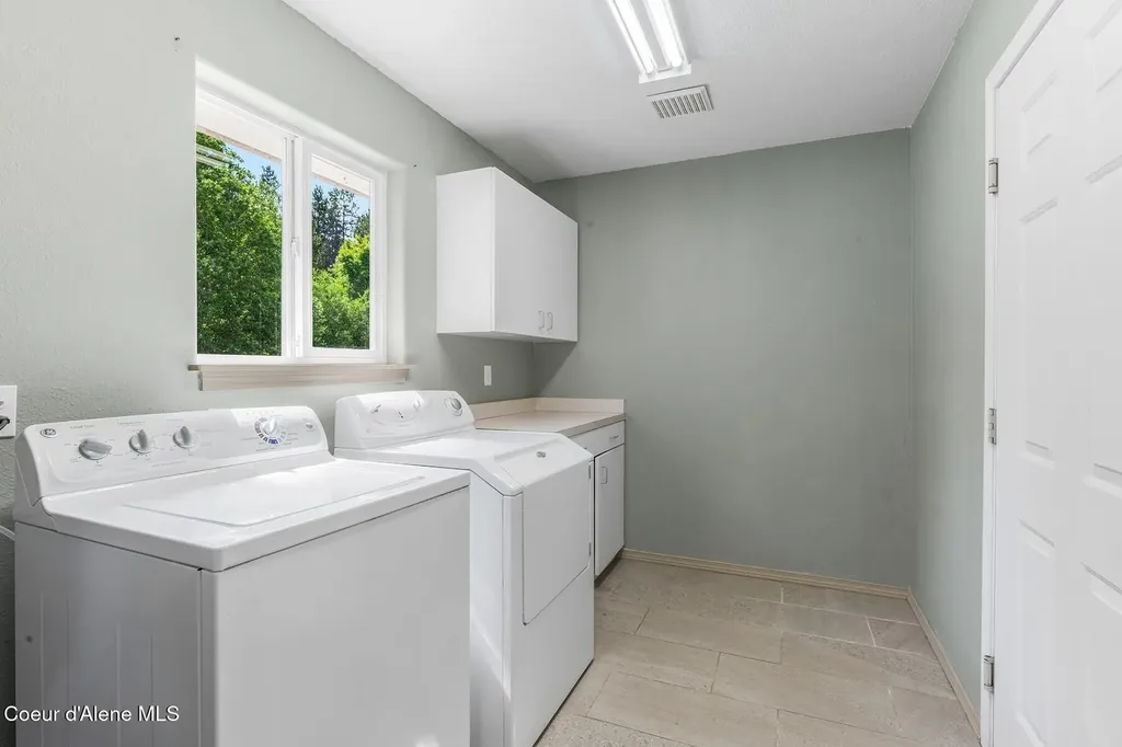 30670 N Meadow Street Athol ID 83801