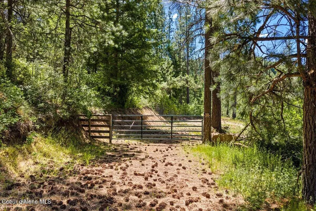 121 S Idaho Road Post Falls ID 83854