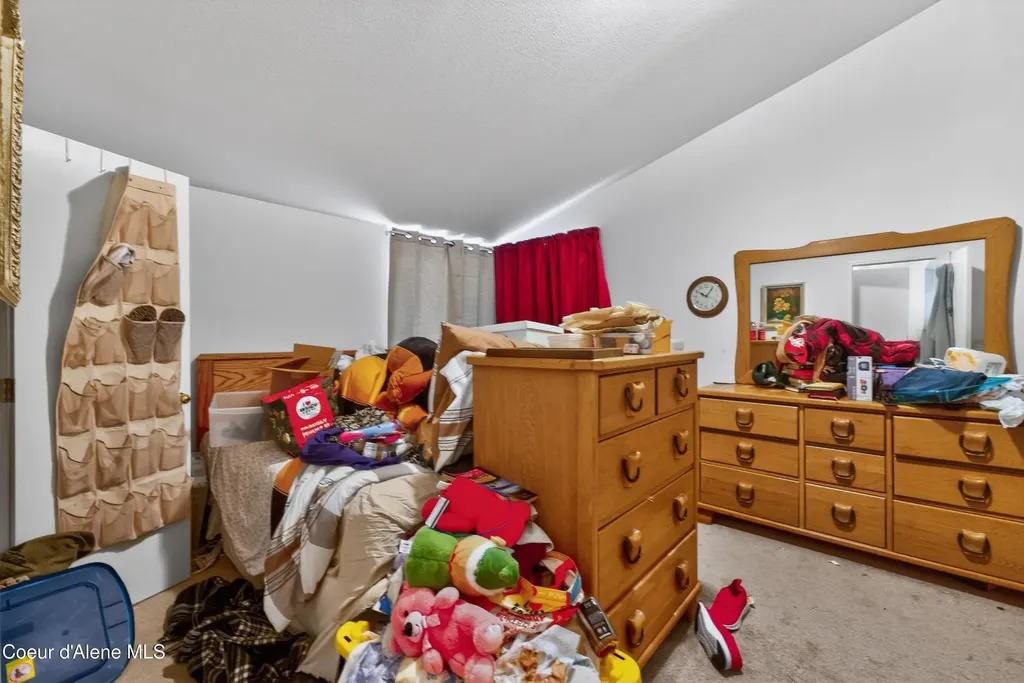 1816 Bounty Loop Hayden ID 83835