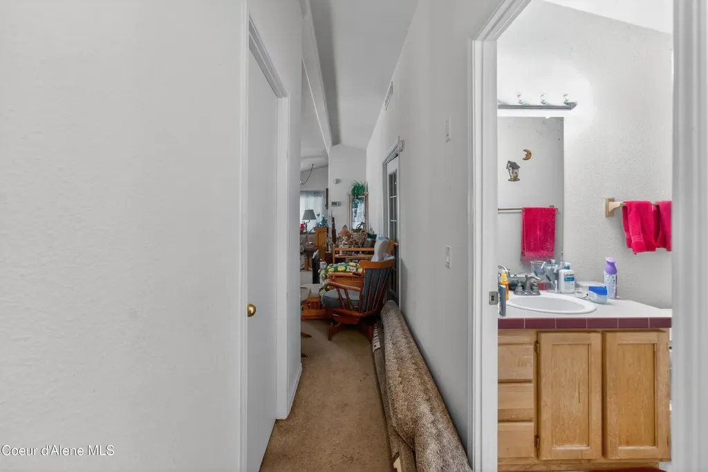 1816 Bounty Loop Hayden ID 83835