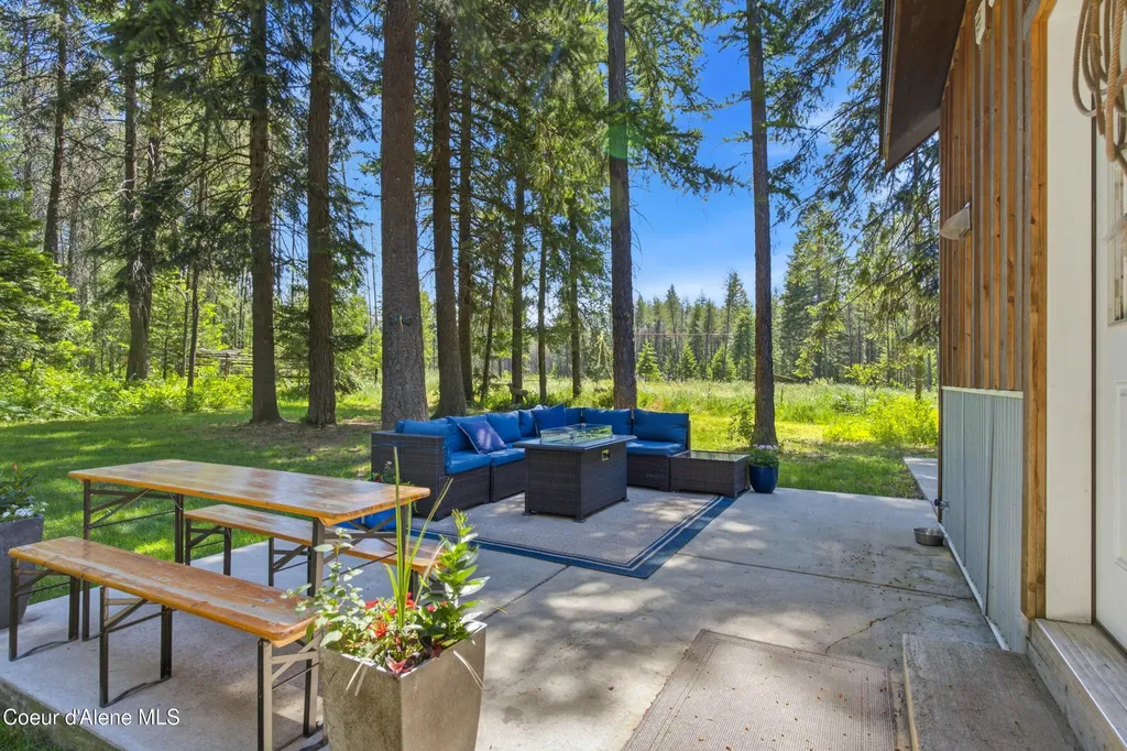 24554 N Estates Drive Athol ID 83801
