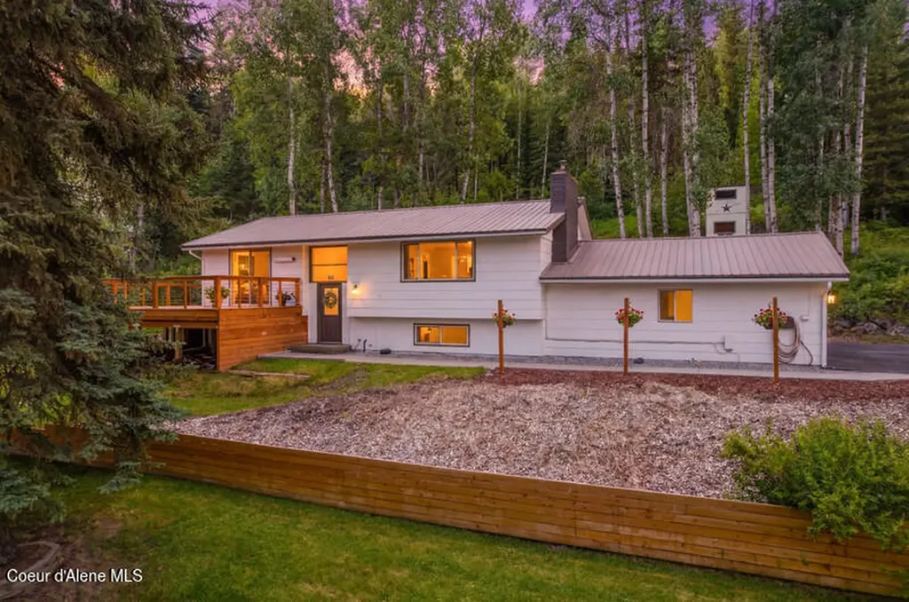 46894 Silver Valley Road #b Smelterville ID 83868