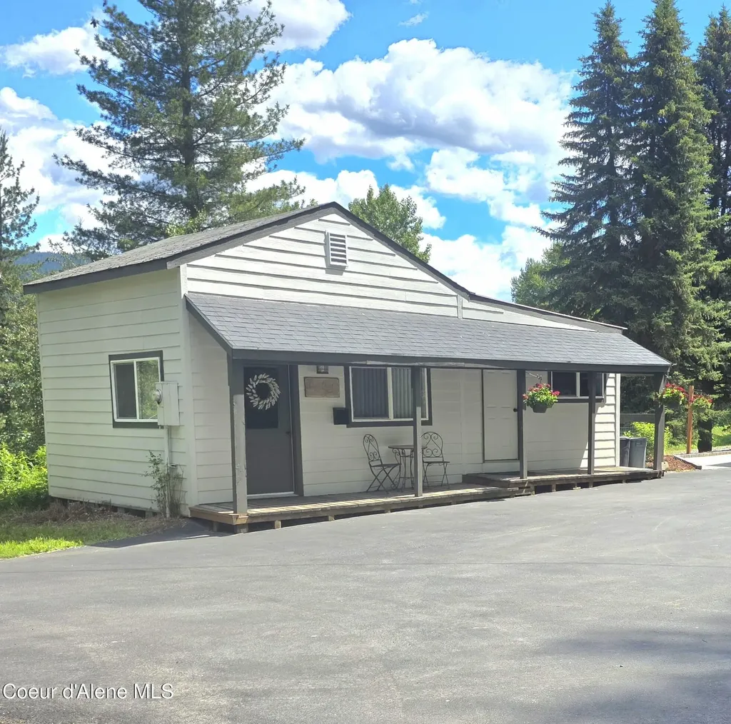 46894 Silver Valley Road #b Smelterville ID 83868