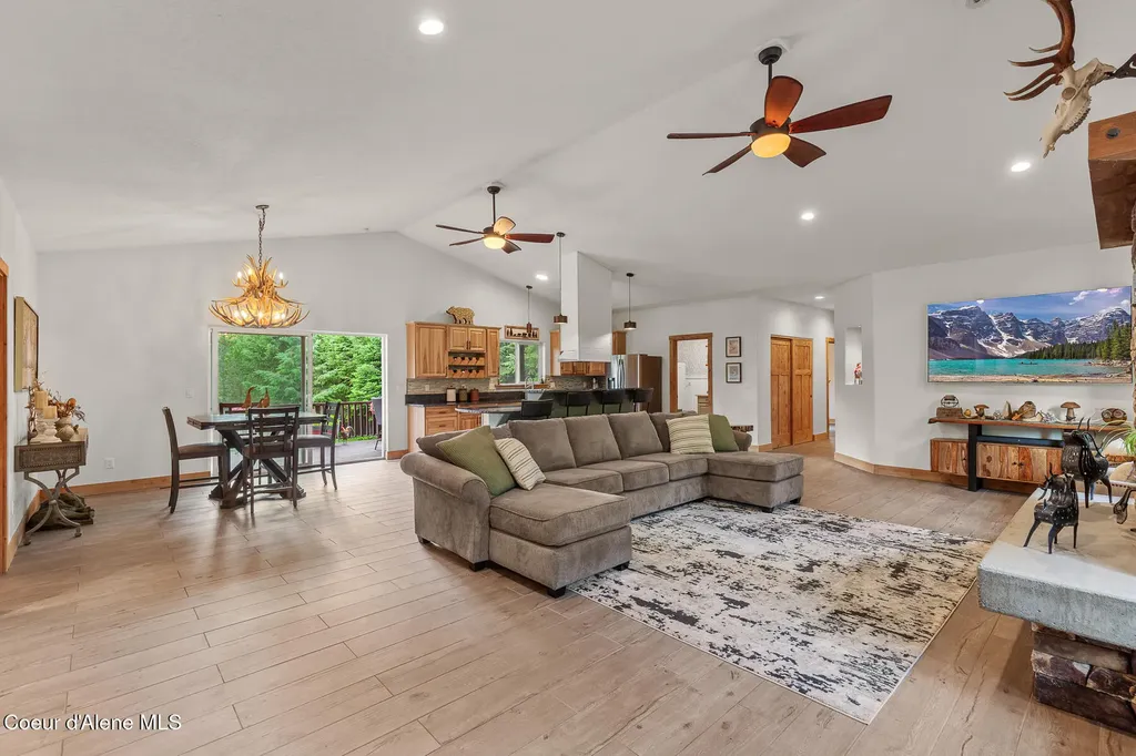 32055 N Konikson Lane Athol ID 83801