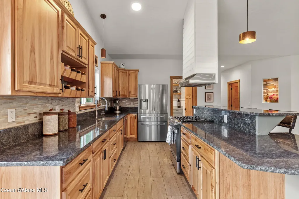 32055 N Konikson Lane Athol ID 83801