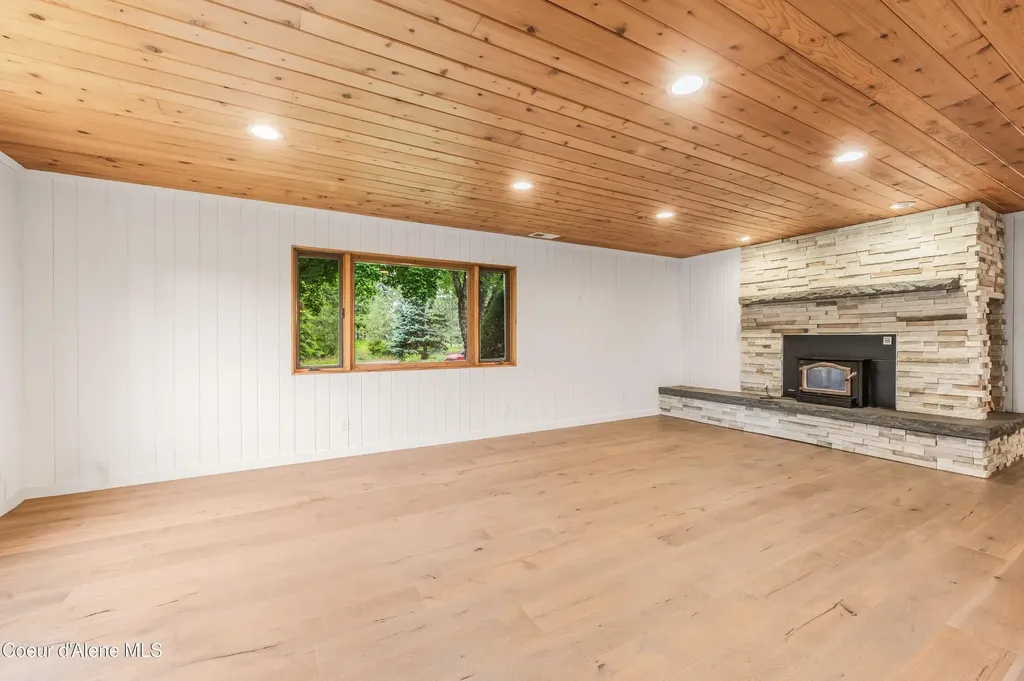 1143 E Rookery Road Hayden ID 83835