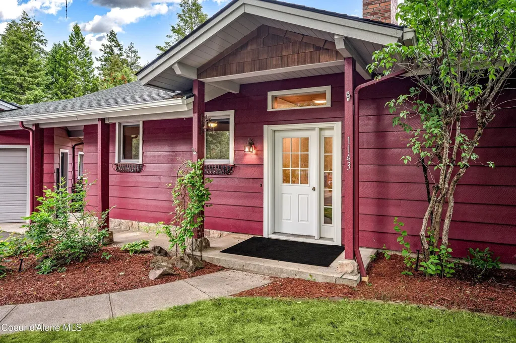 1143 E Rookery Road Hayden ID 83835