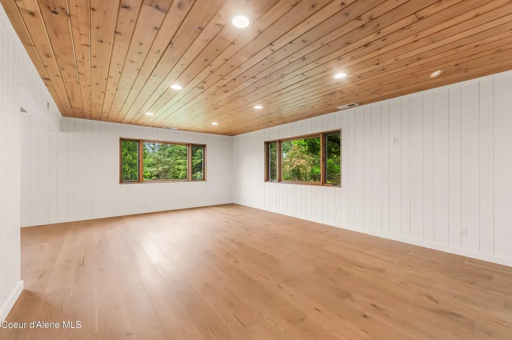 1143 E Rookery Road Hayden ID 83835
