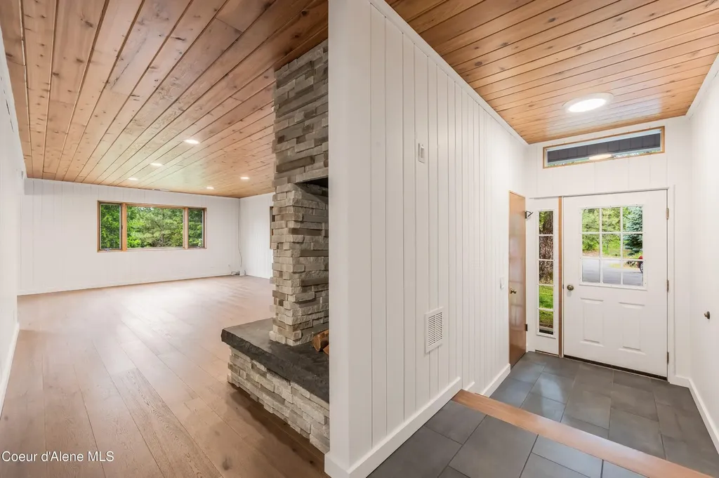 1143 E Rookery Road Hayden ID 83835