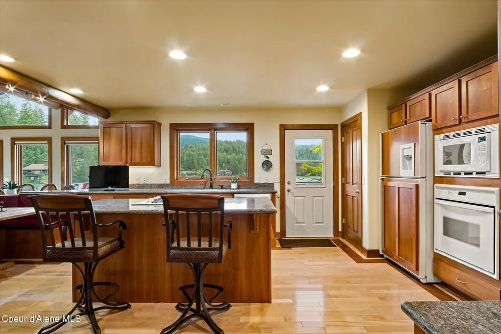 12466 N Holmes Lane Hayden ID 83835