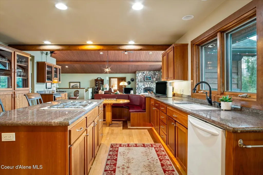 12466 N Holmes Lane Hayden ID 83835