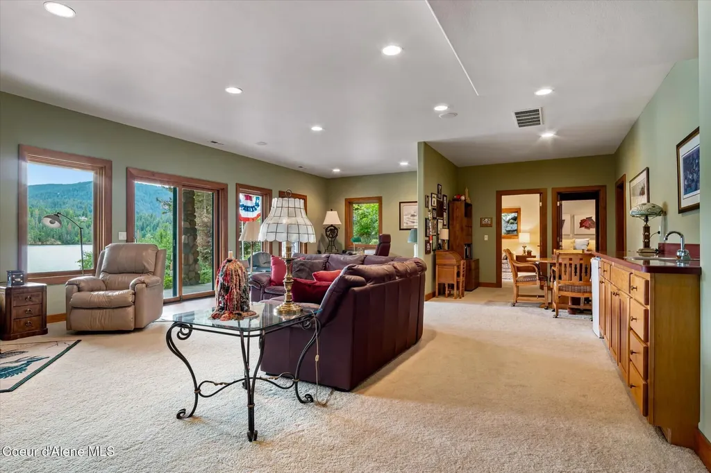 12466 N Holmes Lane Hayden ID 83835