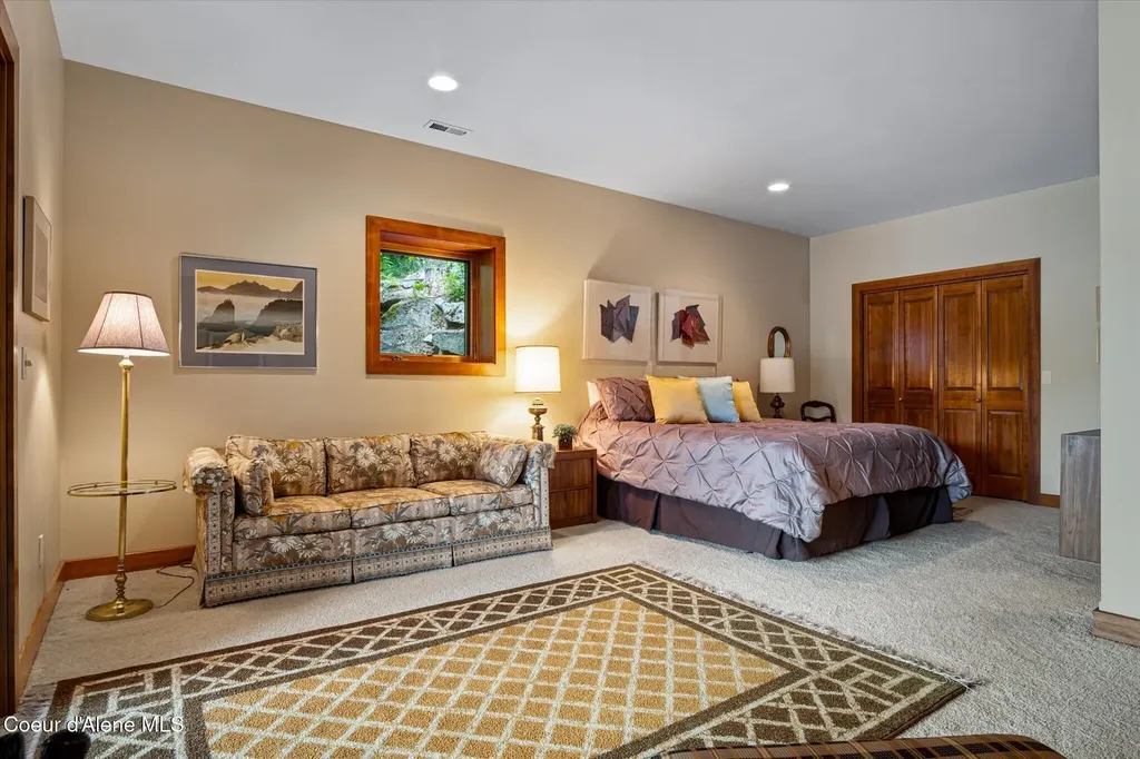 12466 N Holmes Lane Hayden ID 83835