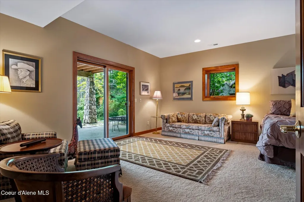 12466 N Holmes Lane Hayden ID 83835