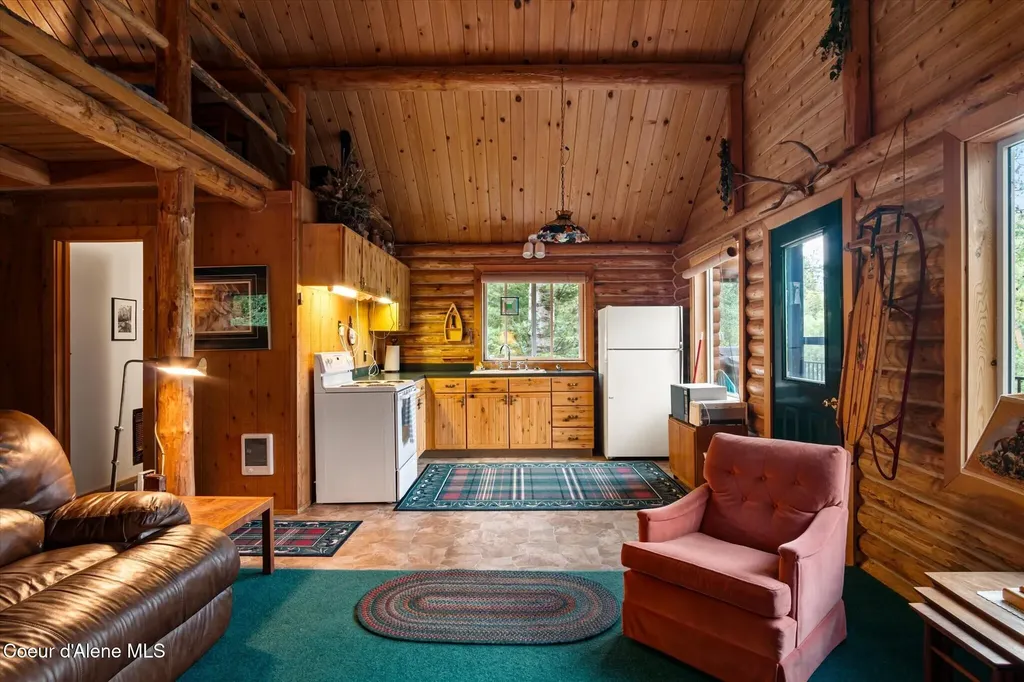 12466 N Holmes Lane Hayden ID 83835
