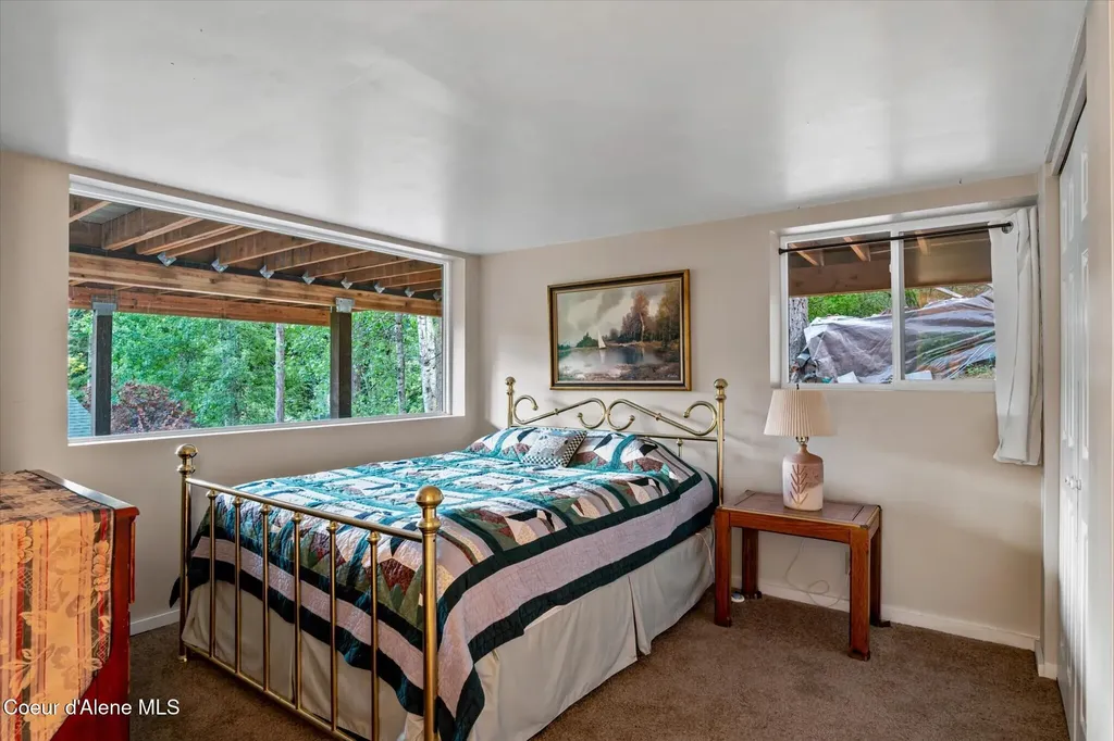 12466 N Holmes Lane Hayden ID 83835