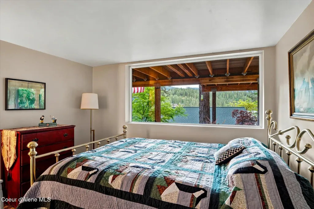 12466 N Holmes Lane Hayden ID 83835