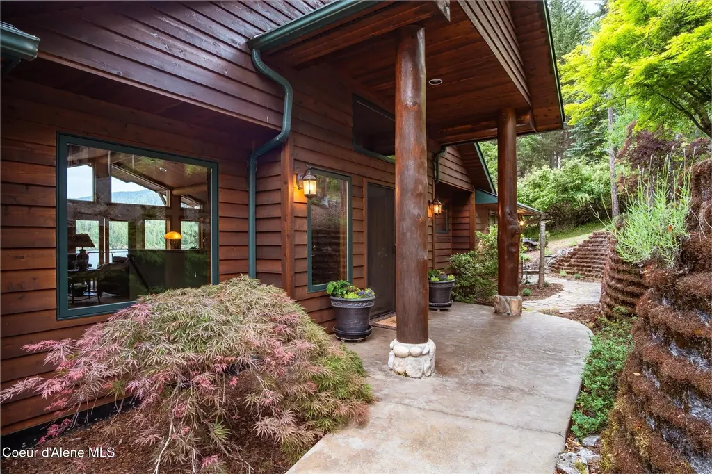 12466 N Holmes Lane Hayden ID 83835