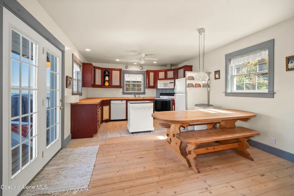 25922 S Glass Lane Worley ID 83876