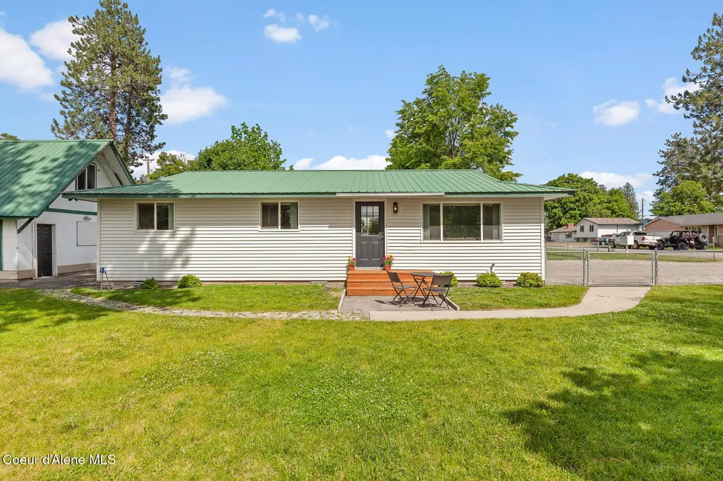 413 E 9th Avenue Post Falls ID 83854