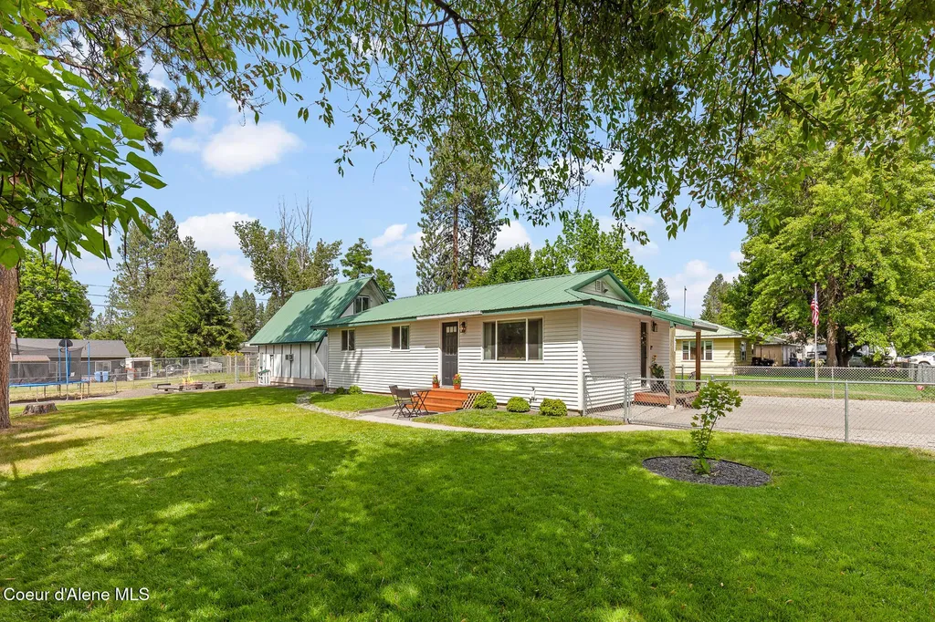 413 E 9th Avenue Post Falls ID 83854
