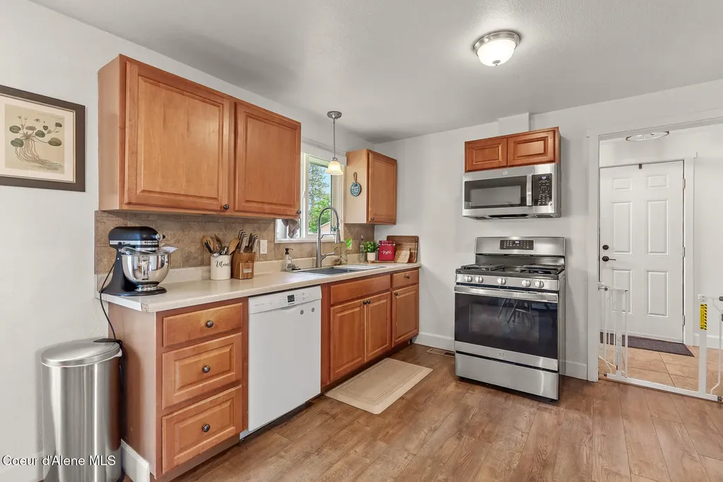 413 E 9th Avenue Post Falls ID 83854