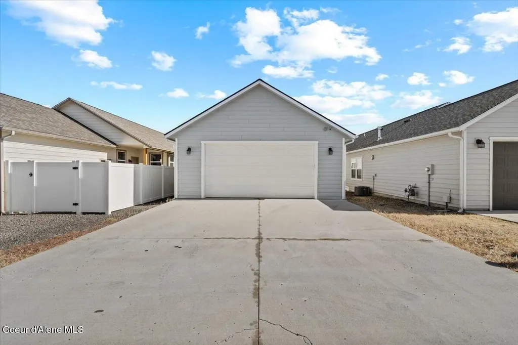 12153 W Moorfield Avenue Post Falls ID 83854
