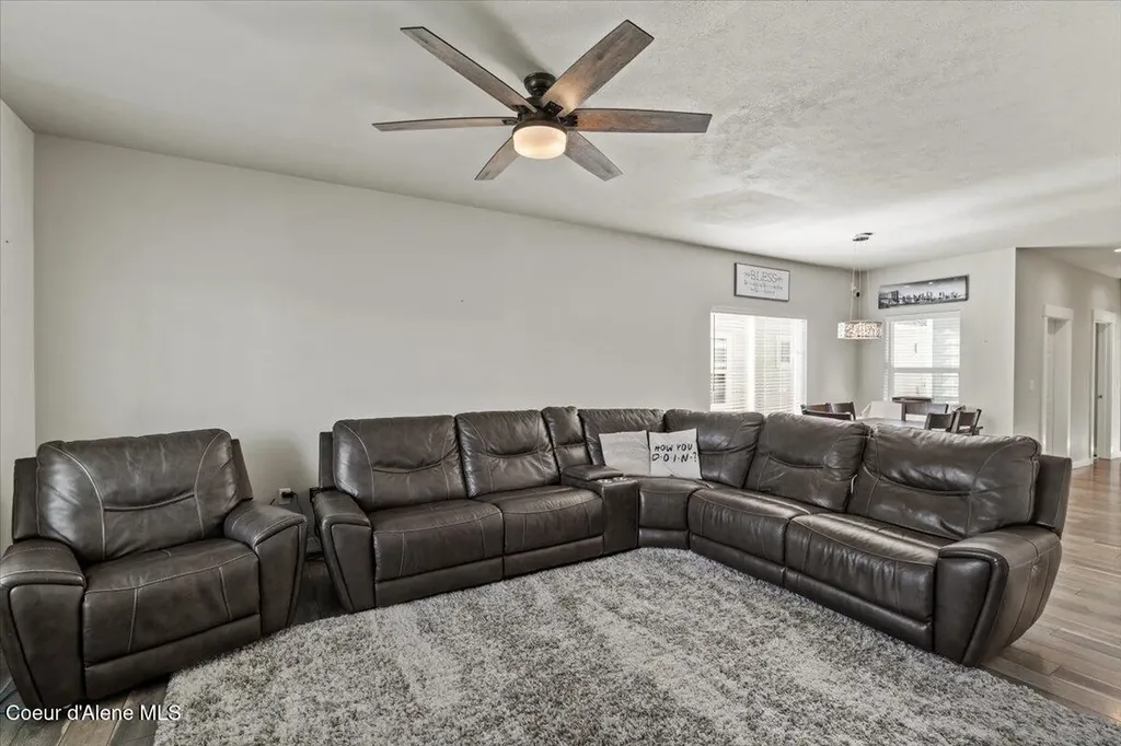12153 W Moorfield Avenue Post Falls ID 83854