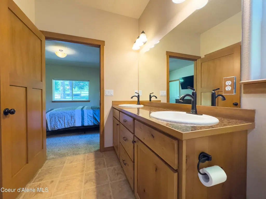 19058 W Panther Rock Court Hauser ID 83854