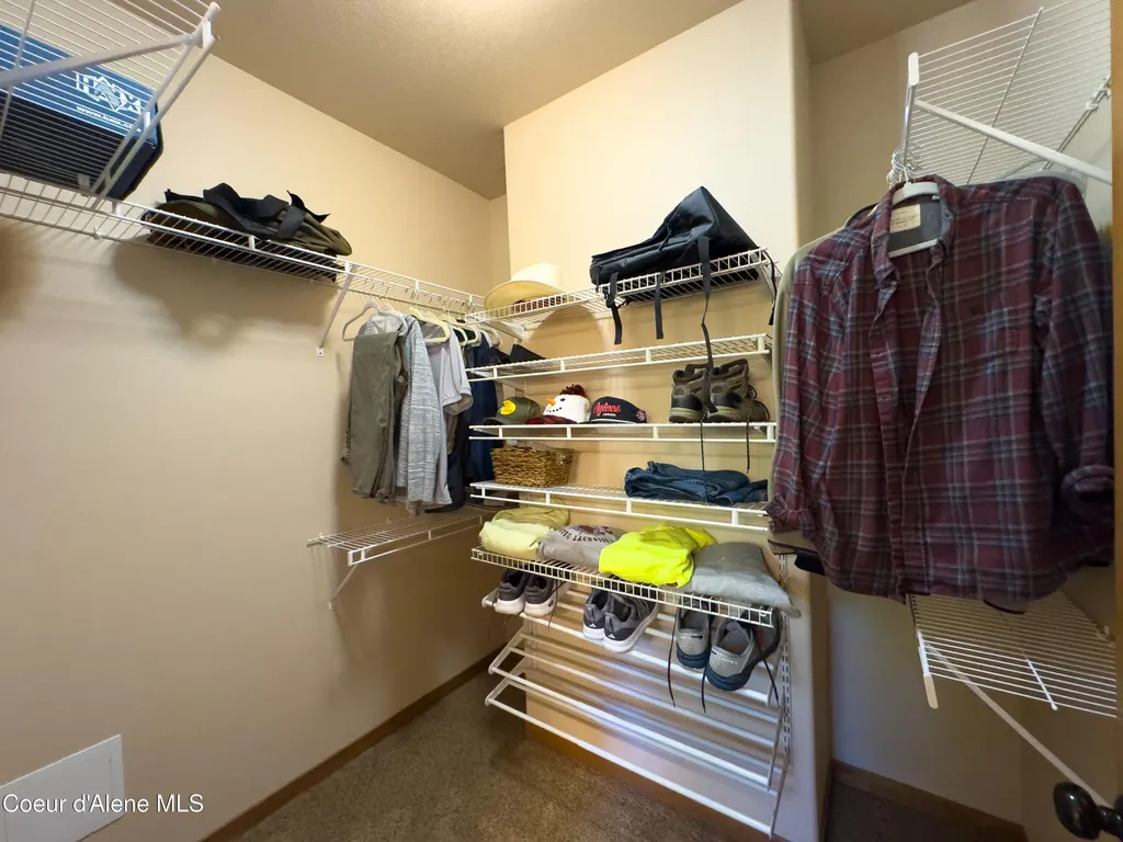 19058 W Panther Rock Court Hauser ID 83854