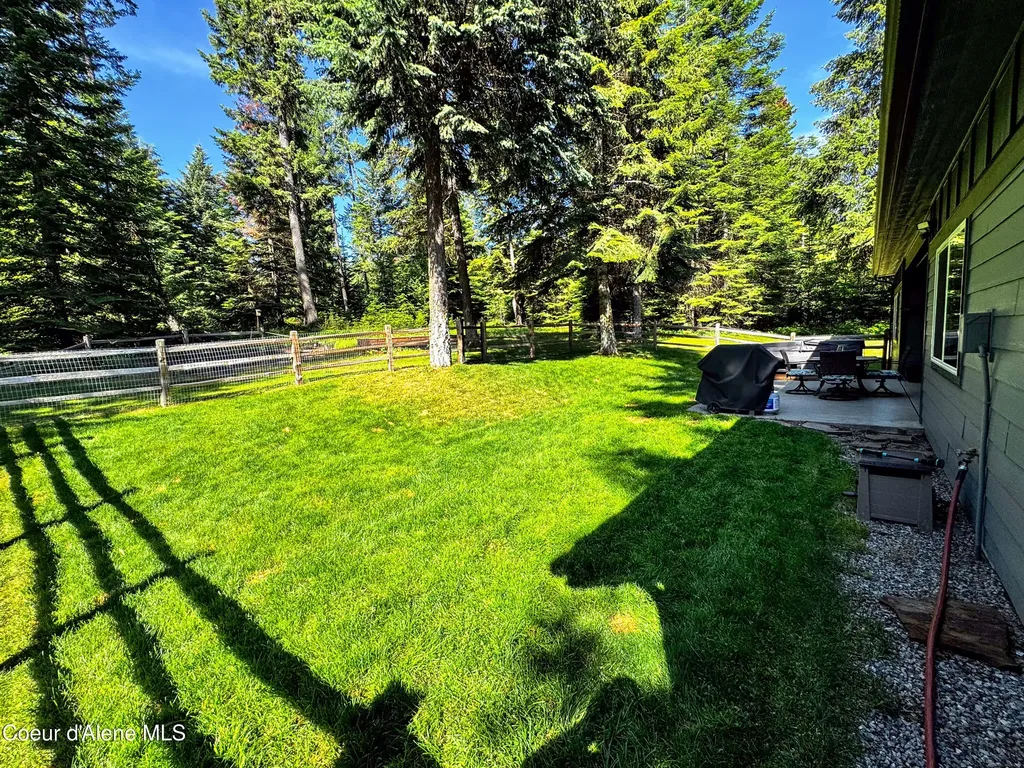 19058 W Panther Rock Court Hauser ID 83854