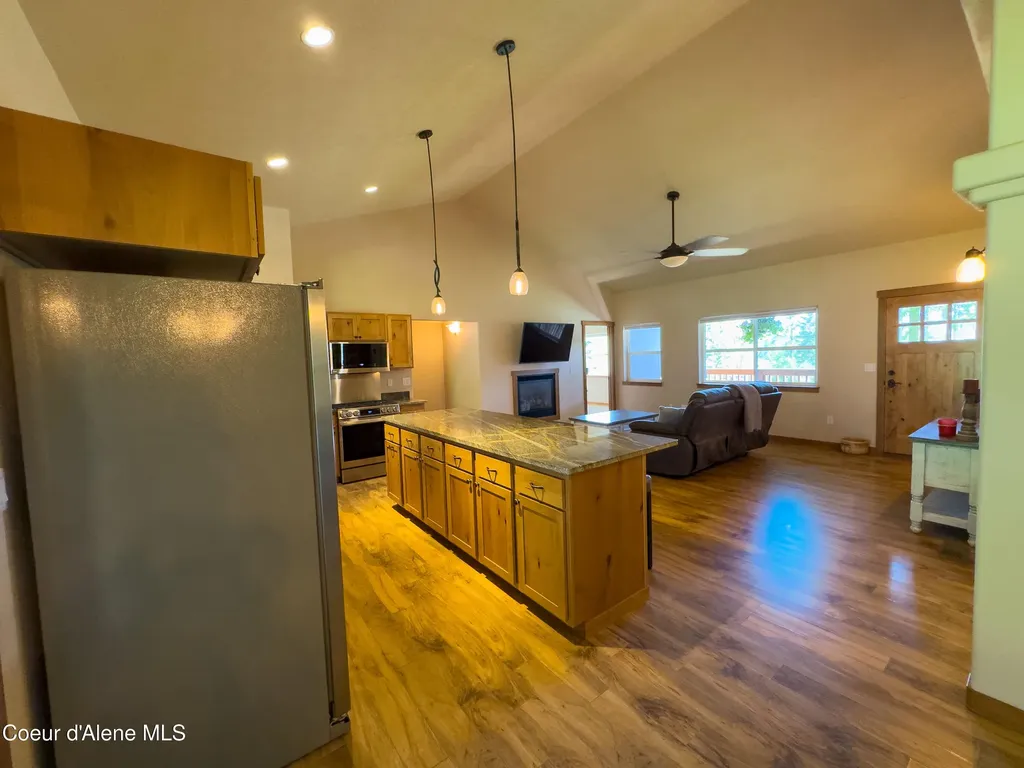 19058 W Panther Rock Court Hauser ID 83854