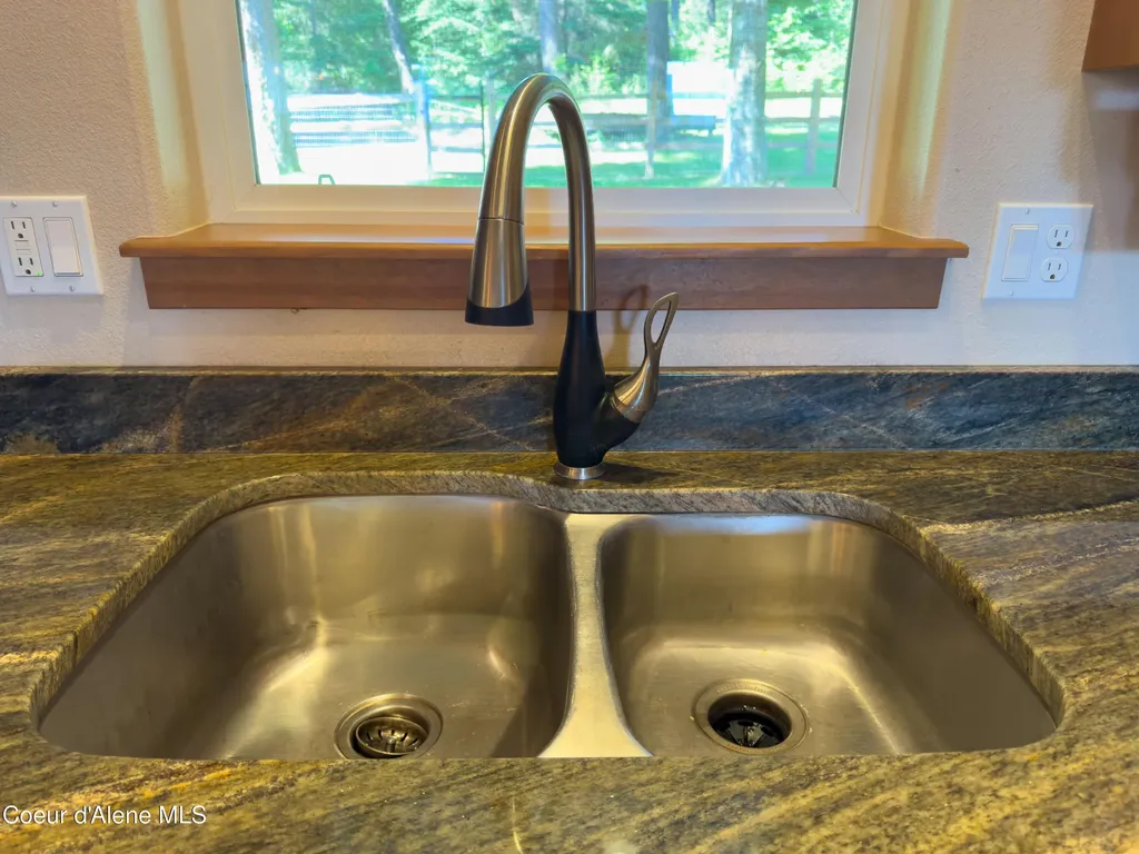 19058 W Panther Rock Court Hauser ID 83854
