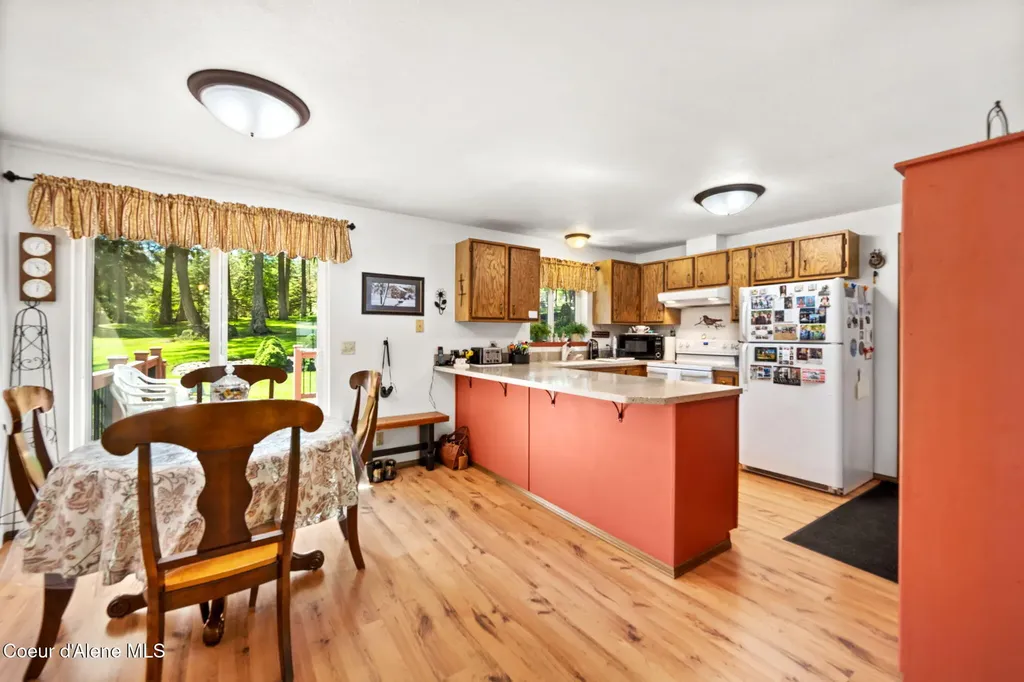 18144 W Hauserview Drive Hauser ID 83854