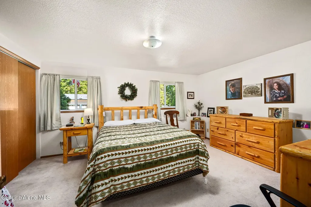 18144 W Hauserview Drive Hauser ID 83854