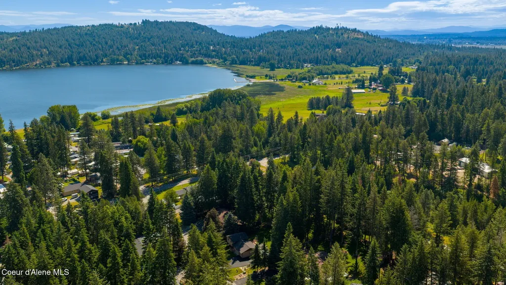 18144 W Hauserview Drive Hauser ID 83854