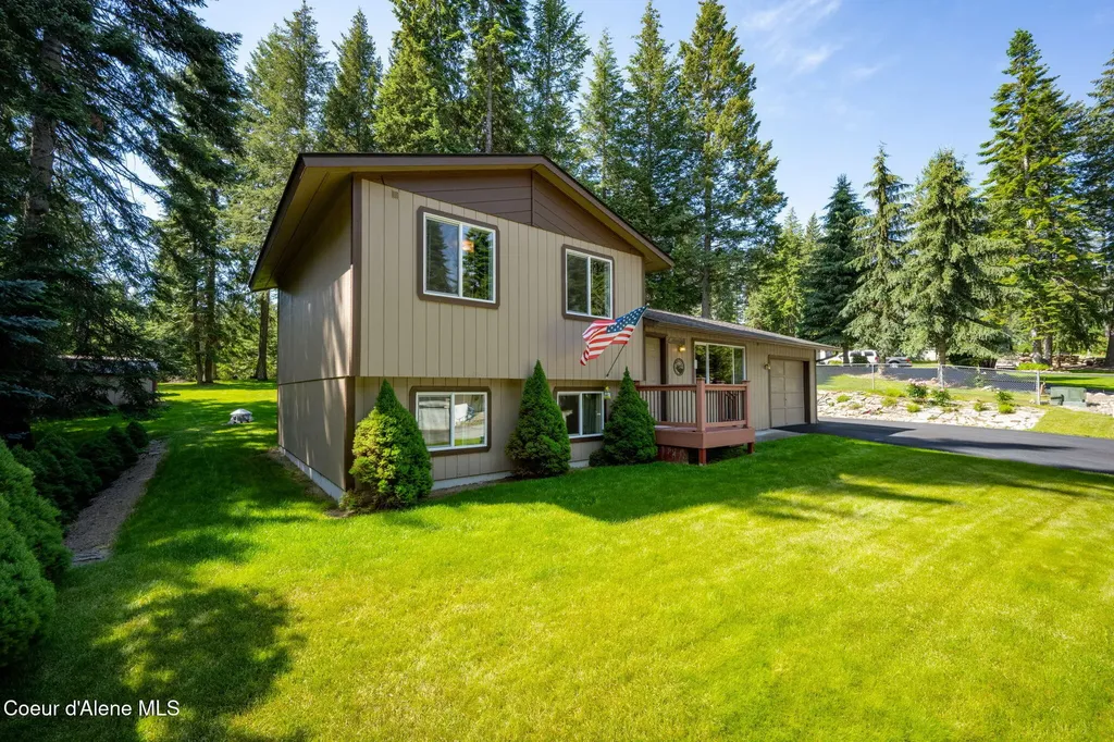 18144 W Hauserview Drive Hauser ID 83854