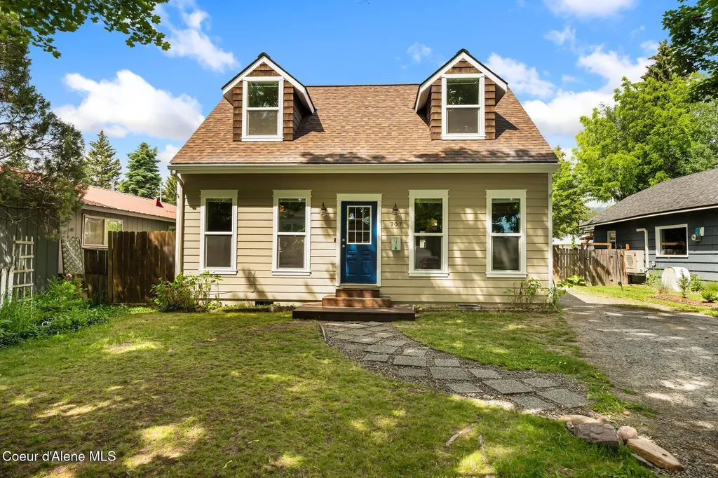 707 N Forest Avenue Sandpoint ID 83864