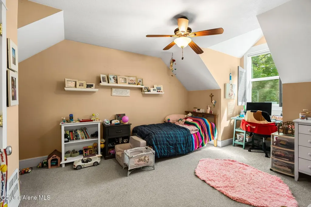 707 N Forest Avenue Sandpoint ID 83864