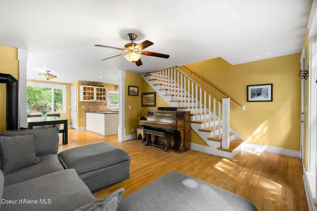 707 N Forest Avenue Sandpoint ID 83864