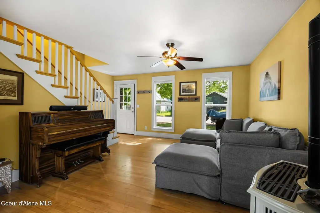 707 N Forest Avenue Sandpoint ID 83864