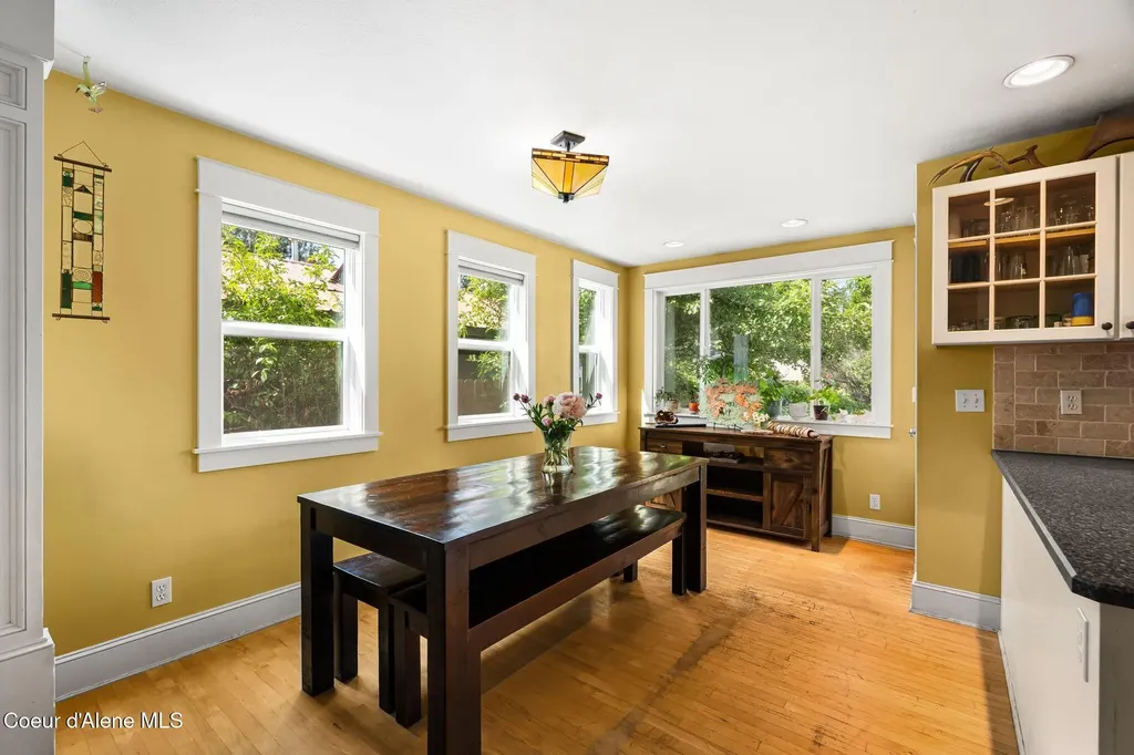 707 N Forest Avenue Sandpoint ID 83864