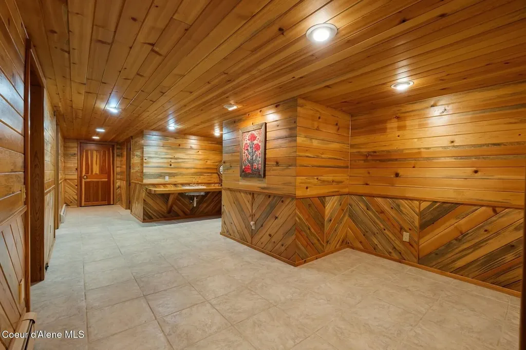 480 Natures Way Bonners Ferry ID 83805