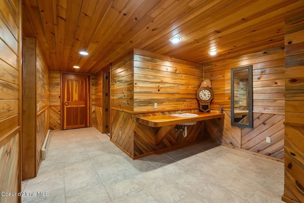 480 Natures Way Bonners Ferry ID 83805