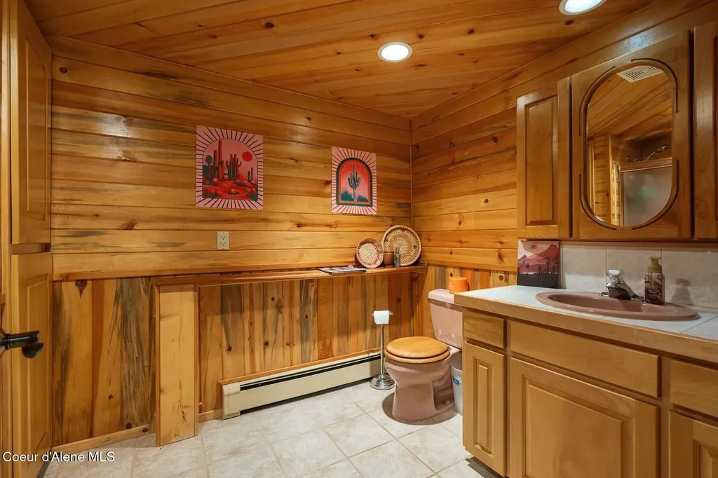 480 Natures Way Bonners Ferry ID 83805