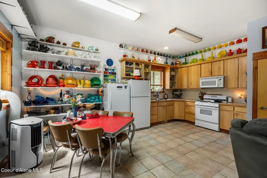 480 Natures Way Bonners Ferry ID 83805